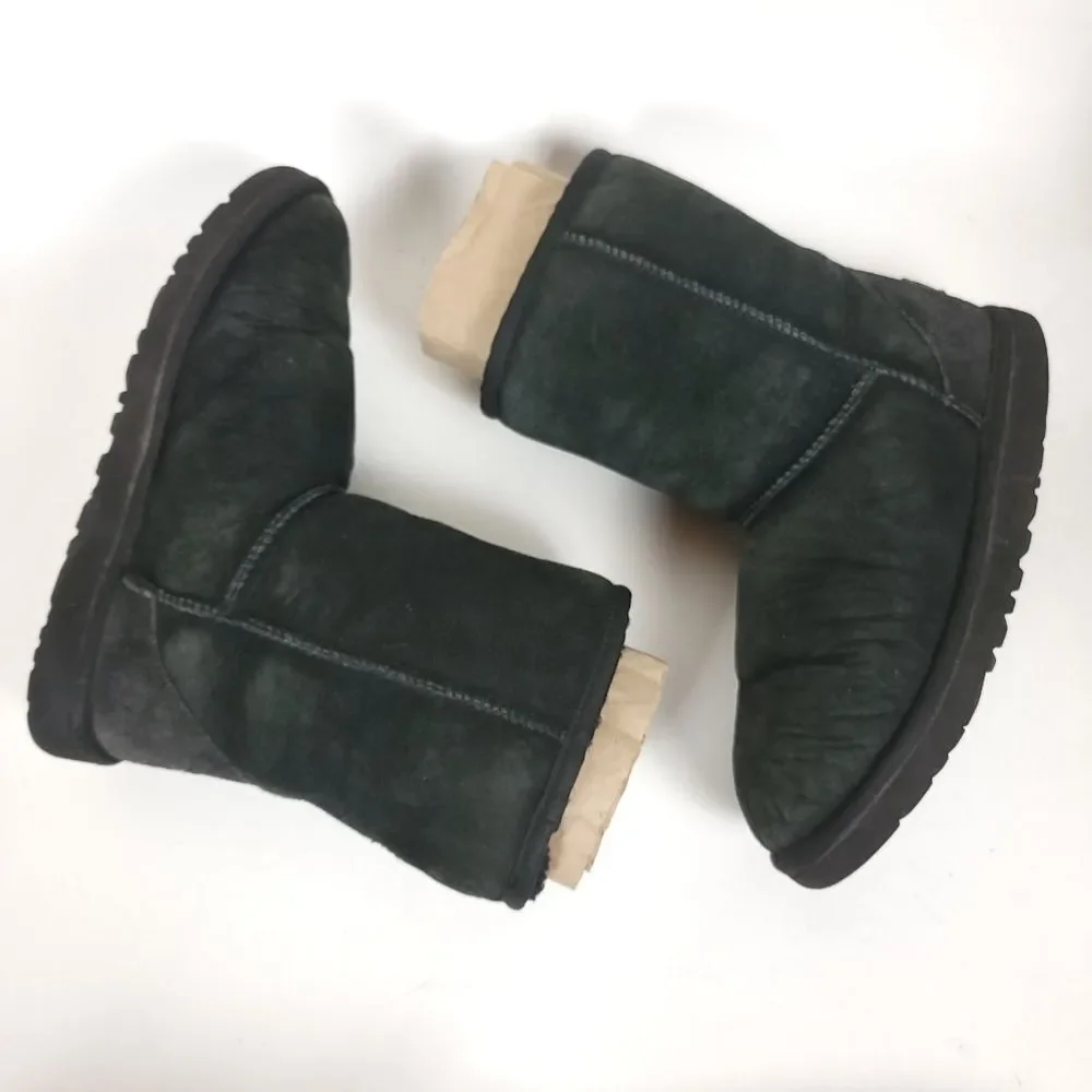 UGG Classic Women's Short II Boots 5251 Black Sheep Skin lamb shearling Size 5
